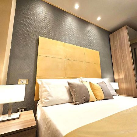 Astoria Supreme - Modern Boutique Suites Lecce Exterior foto